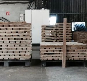 Illustration de Empilage des bois